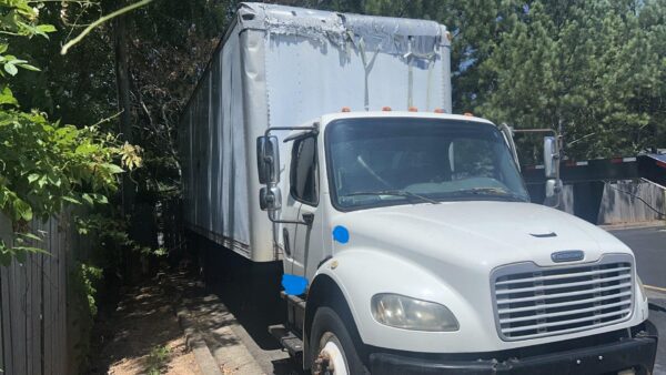 2007 Freightliner M2 106