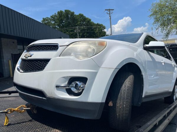 2010 Chevrolet Equinox - Image 2