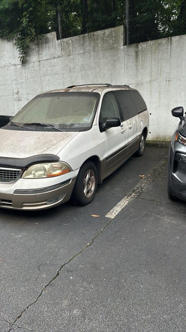 2001 Ford Windstar