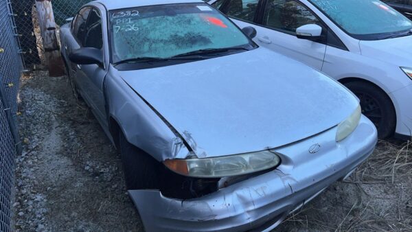 2003 OLDSMOBILE ALERO - Image 3