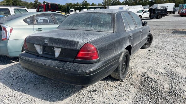 2007 FORD CROWN VIC - Image 4