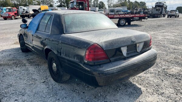 2007 FORD CROWN VIC - Image 5