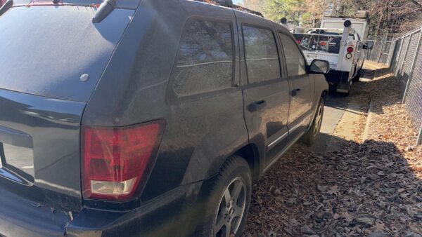2005 Jeep Grand Cherokee - Image 5