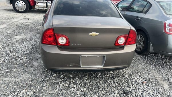 2010 CHEVY MALIBU - Image 2