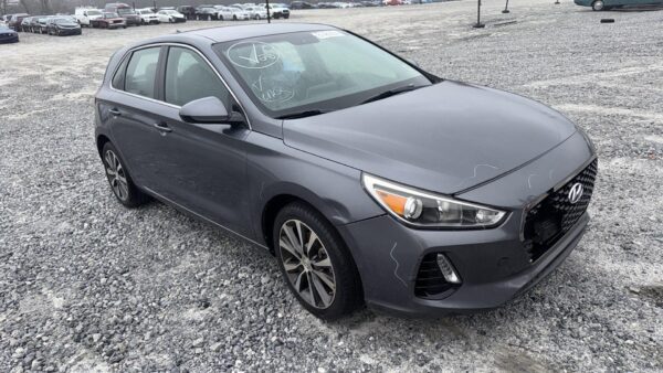 2018 HYUNDAI ELANTRA - Image 3