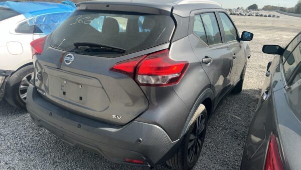 2020 NISSAN KICKS - Image 2