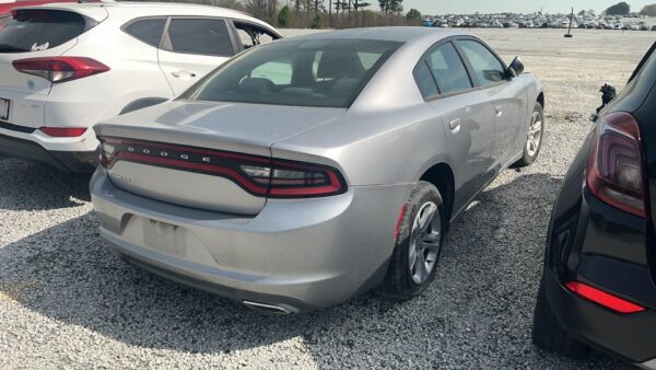 2016 DODGE CHARGER - Image 4