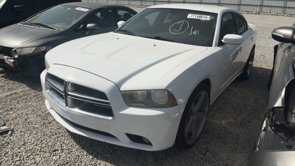 2012 DODGE CHARGER - Image 5