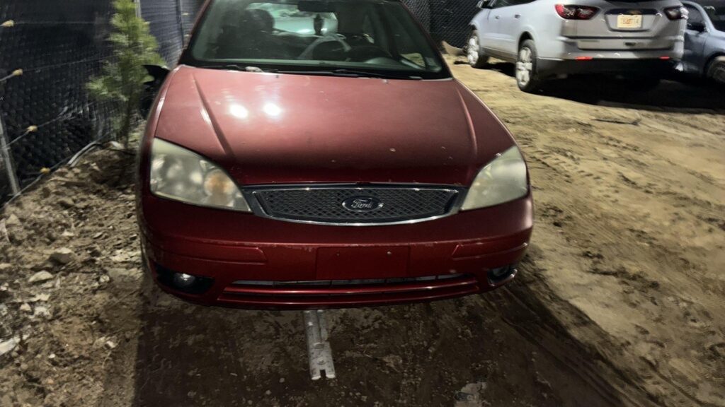 2005 Ford Focus photo 1