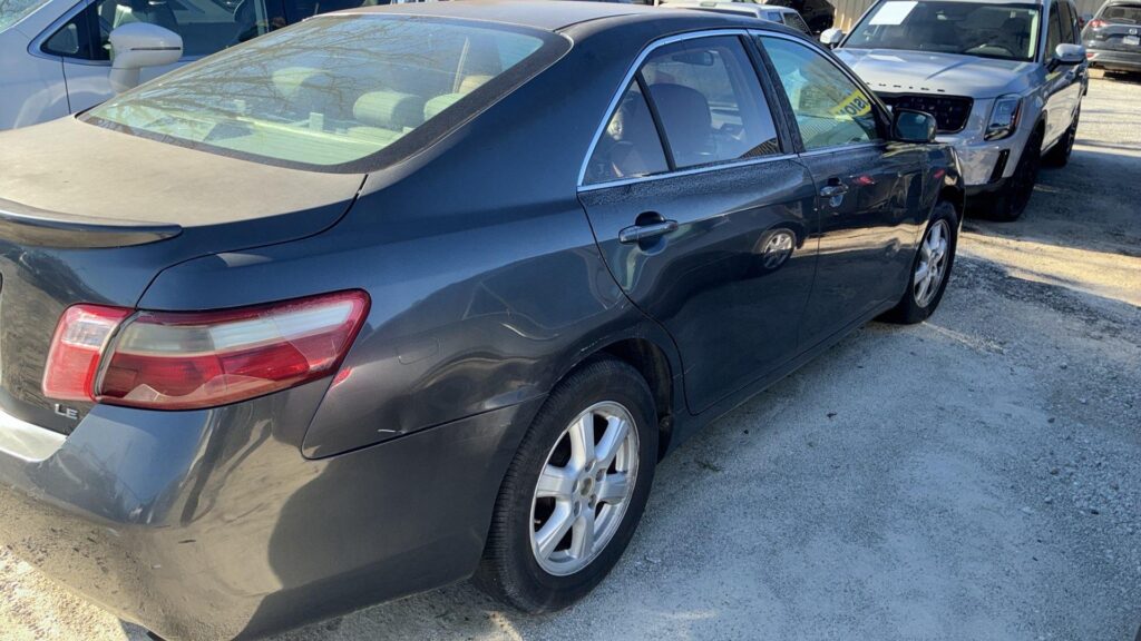 2009 Toyota Camry photo 3