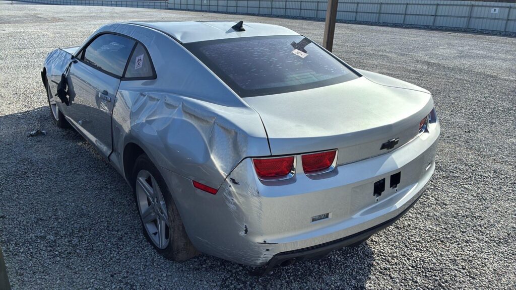 2010 Chevrolet Camaro photo 2