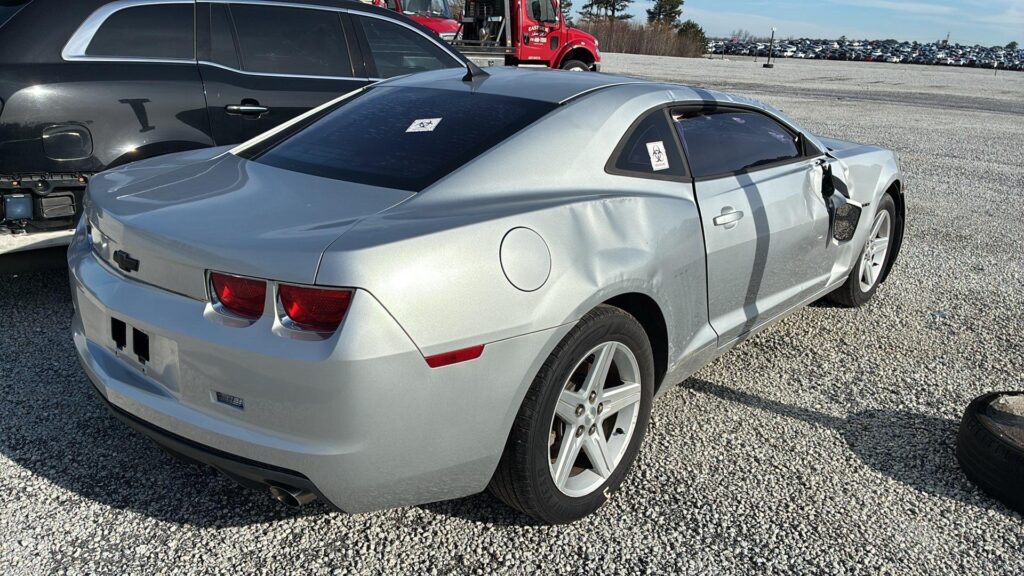 2010 Chevrolet Camaro photo 4