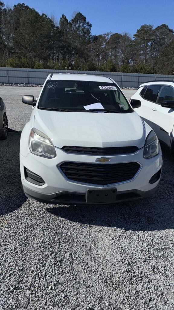 2016 Chevrolet Equinox photo 1