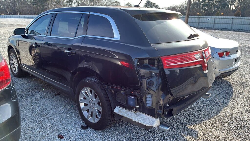 2018 Lincoln MKT Town Car photo 4