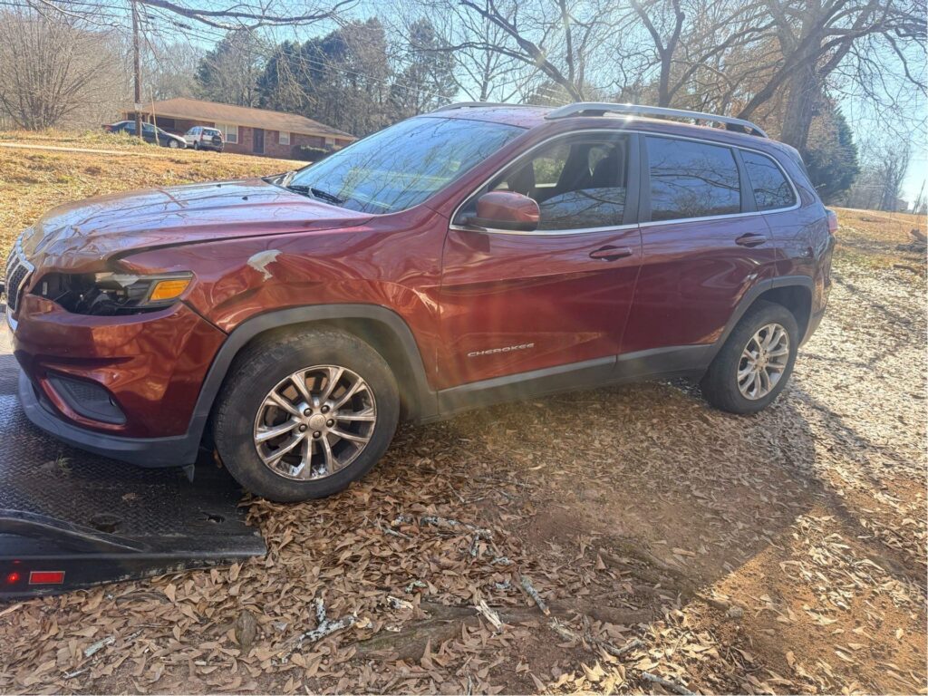 2019 Jeep Cherokee photo 4