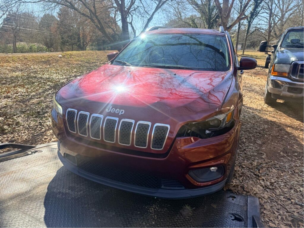 2019 Jeep Cherokee photo 1