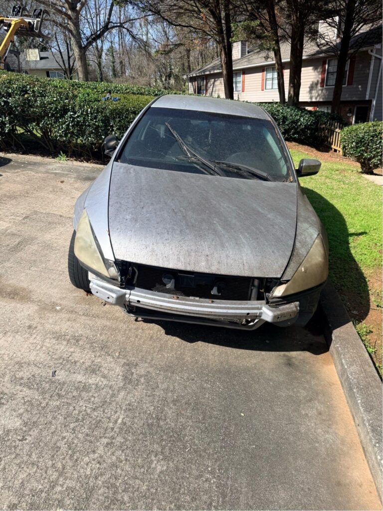 2004 Honda Accord photo 2