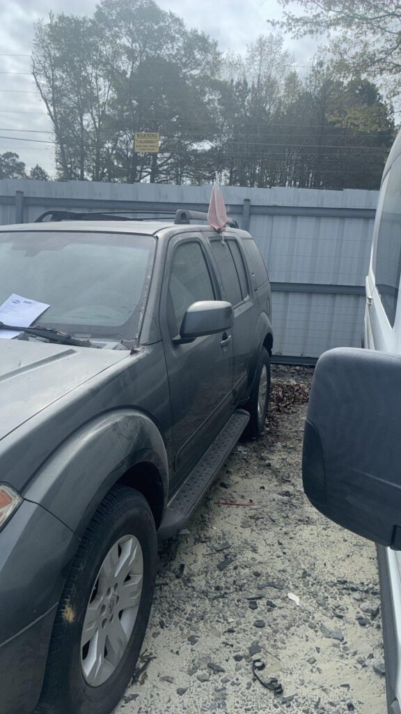 2006 Nissan Pathfinder photo 3