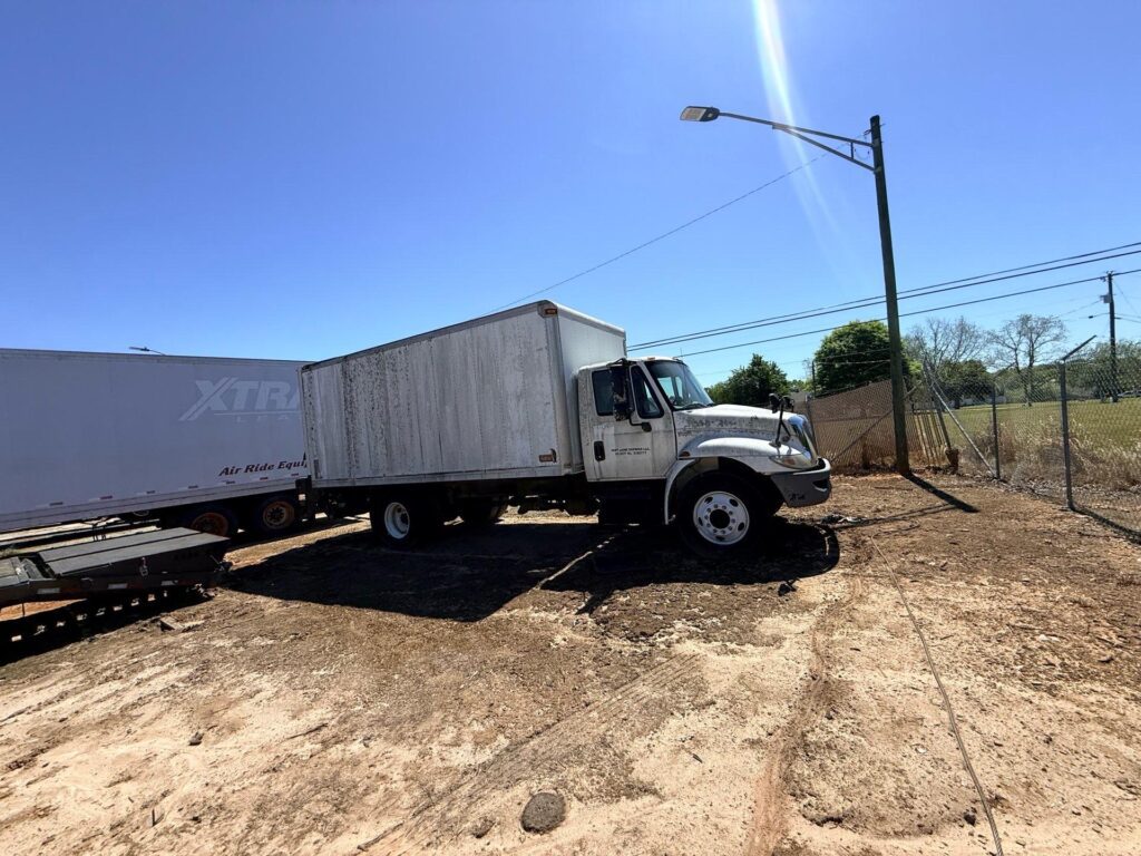 2010 International DuraStar 4300 photo 2