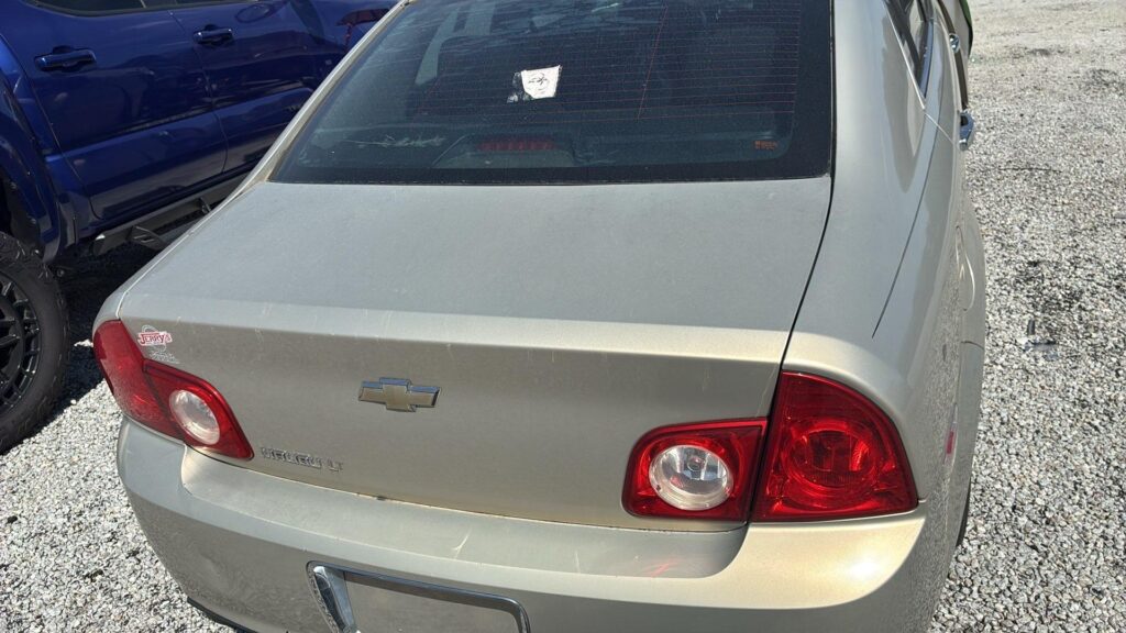 2012 Chevrolet Malibu photo 2