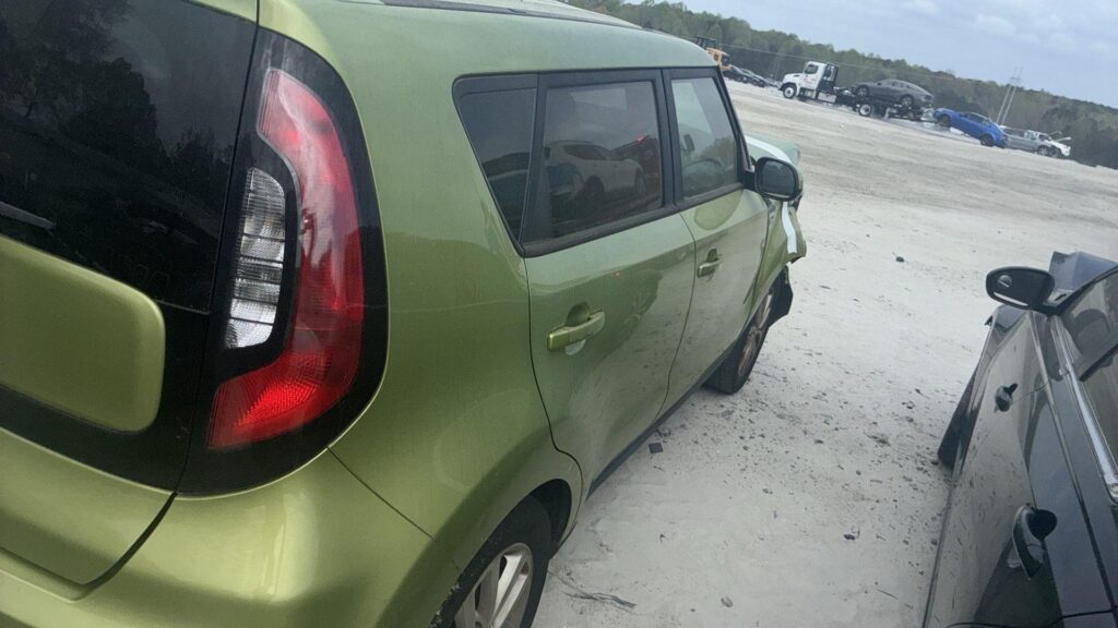 2017 Kia Soul photo 3