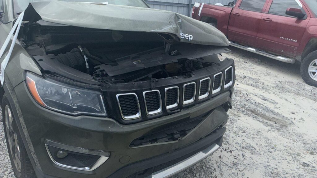2021 Jeep Compass photo 2