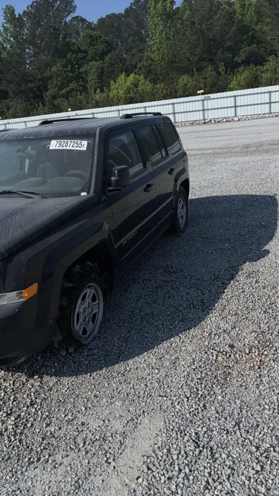 2015 Jeep Patriot photo 3