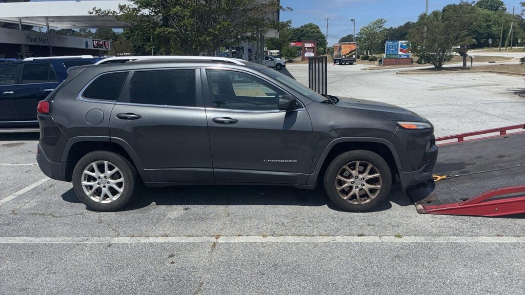 2016 Jeep Cherokee photo 4